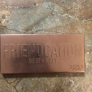 Dose of Colors Friendcation eyeshadow palette